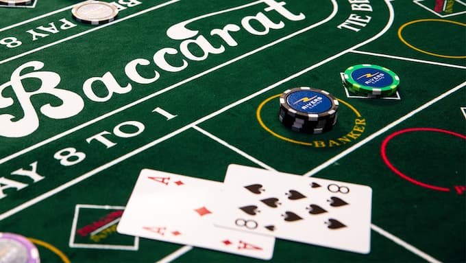 Trọn bộ bí quyết giúp anh em làm chủ sòng bài baccarat
